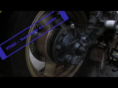 Видео: Honda ST1100A — Замена масла в карданном валу — Часть 6