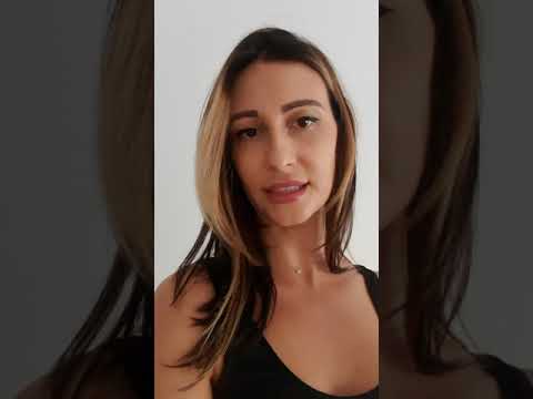 Видео: Как да разберете дали едно момиче ви харесва - езикът на тялото 💞