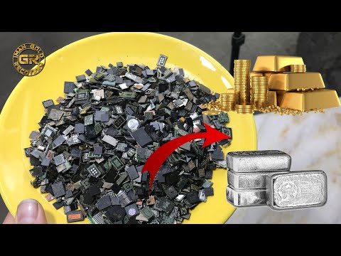 Видео: Извлечение золота и серебра из маленьких чипов мобильных телефонов |