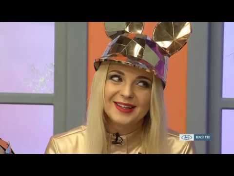 Видео: Зеркальные костюмы. Mirror suits│WOW SHOW Ксении Сюллюлер (Ризаевой)│Шоу на праздник Тольятти Самара