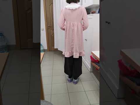 Видео: Она шьёт первое платье. Ей 13. Школа Галины Коломейко