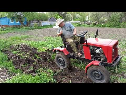 Видео: Испытание 2х корпусного плуга.