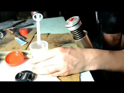 Видео: Замена сальников вилки на avantis 250 (авантис 250)/ Вилка QXSuspension