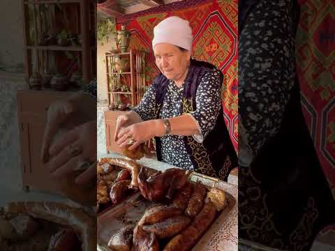 Видео: How Kazakhs Smoke Lamb Fat | Қазақтар құйрық майды қалай ыстайды