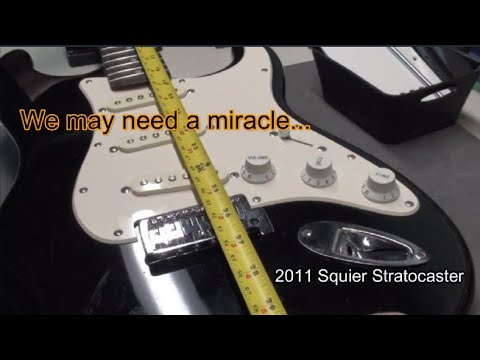 Видео: Чудесная интонация...? 2011 Squier Black Stratocaster получает полную настройку и ремонт выходног...