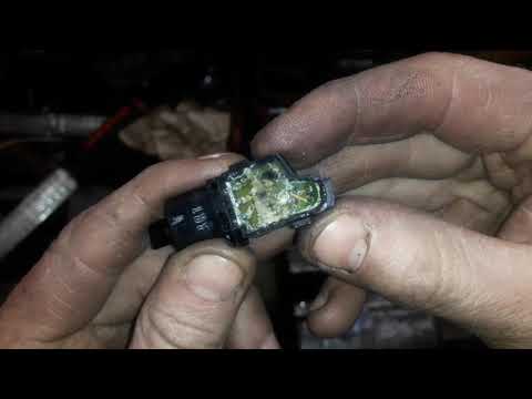 Видео: Mercedes-Benz W220 неисправность заднего SAM блока и пропайка ИК порта