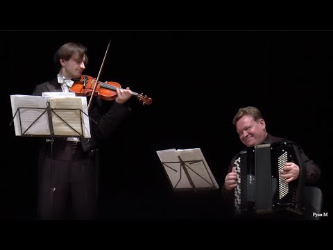 Видео: Ансамбль музыкального театра Олега Погудина. Г. Динику. "Жаворонок"