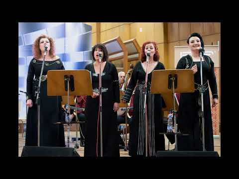 Видео: Барем да е мома - Ева квартет и ОНМ на БНР  / Eva quartet / BNR folk orchestra