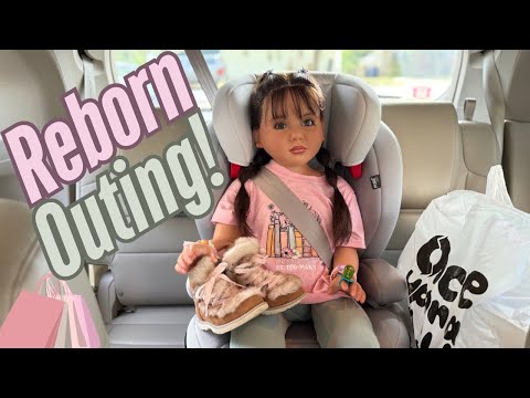 Видео: Мама и дочь проводят время с моей куклой-реборн Аделией 🛍️ Пойдём покупать обувь! 🛒