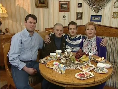 Видео: Наталья Селезнева - Пока все дома (08.03.2009)
