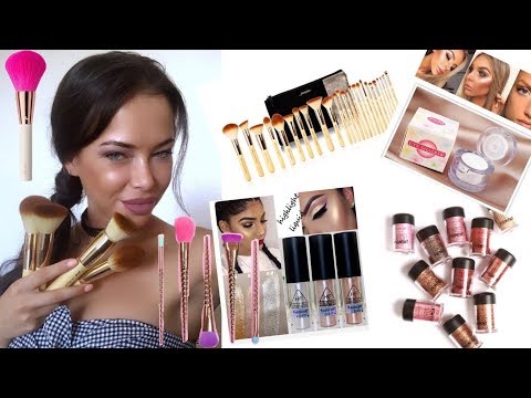 Видео: БЮДЖЕТНАЯ КОСМЕТИКА С ALIEXPRESS | КИСТИ, ПИГМЕНТЫ, ХАЙЛАТЕР... | Aliexpress BRUSHES