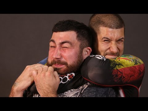 Видео: ЗАЩИТА ОТ УДУШЕНИЯ СЗАДИ ✔ Как уйти от Удушения со спины