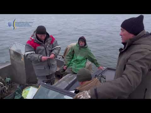 Видео: Рибоохоронний рейд на Полтавщині: перевірено промислових рибалок Кам’янського водосховища