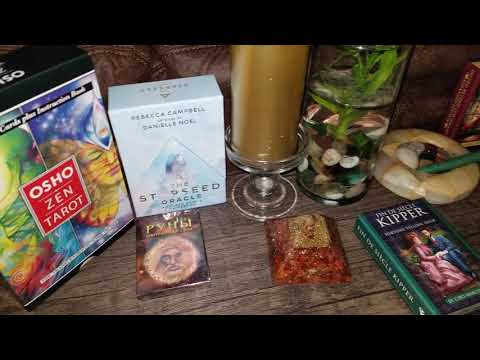 Видео: Карты Ленорман :" Всадник"- значение и сочетание с другими картами.