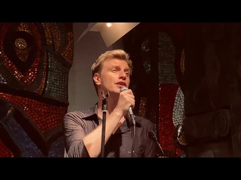 Видео: Алексей Гоман и Маленький оркестр в кафе Март  (фрагмент концерта, 2 часть)
