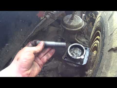 Видео: Ремонт экскаватора. высверливание сломаных метизов.