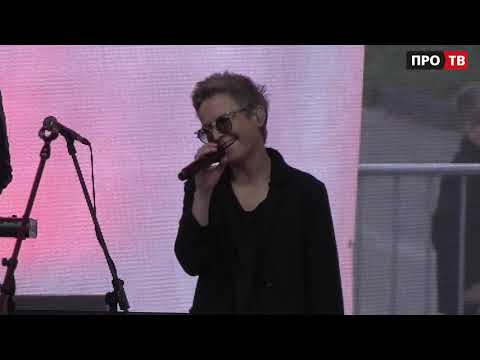 Видео: "Сурганова и Оркестр" в Новой Ладоге. Часть 2