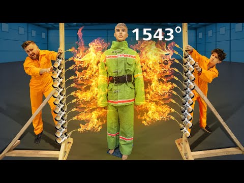 Видео: КОСТЮМ ПОЖАРНОГО - КАКУЮ ТЕМПЕРАТУРУ ВЫДЕРЖИТ?