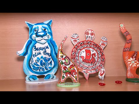 Видео: "Игры узоров" - мастер-класс по росписи деревянной игрушки. Часть 2 (Бийское телевидение)
