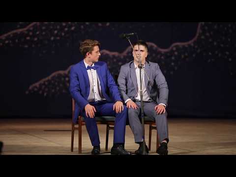 Видео: Сценка про батьків 11-А клас (Випусники)