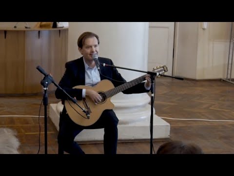 Видео: Олег Погудин. Песнопения иеромонаха Романа.  28.12.2021 г.