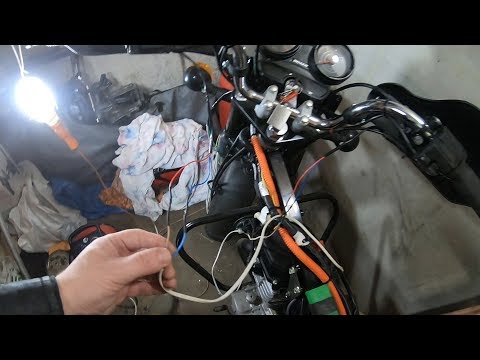 Видео: Установка обогрева ручек на мотоцикл Bajaj Boxer BM150X (часть -2) подключение электрики.