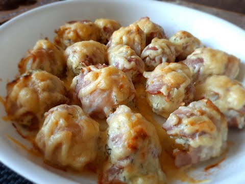 Видео: Картошка в беконе со сметаной и сыром