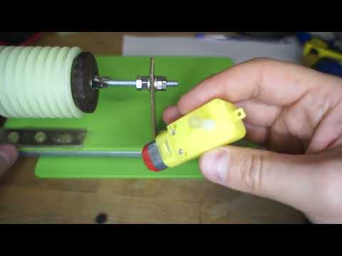 Видео: Сборка намоточного станка с подвижной катушкой на платформе и безынерционной подачей провода.