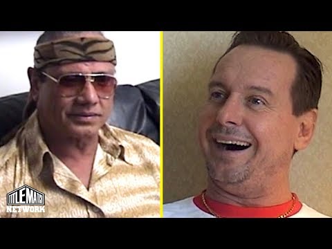 Видео: Родди Пайпер — Когда я разбил «Суперфлая» Джимми Снуку кокосом на Яме Пайпера в WWF