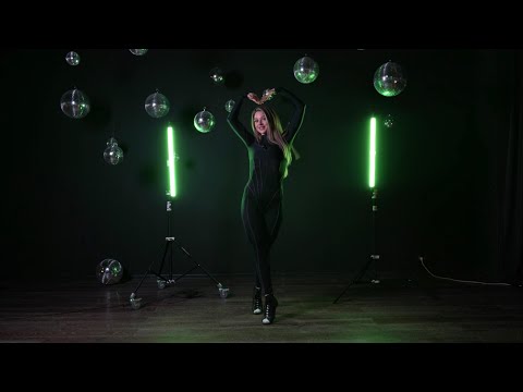 Видео: Походка в High Heels | Как правильно ходить на каблуках?👠