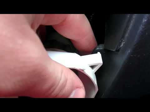 Видео: Замена лампочек подсветки TOYOTA COROLLA (тоёта королла е120)