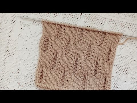 Видео: Ажур по лицевой глади спицами.