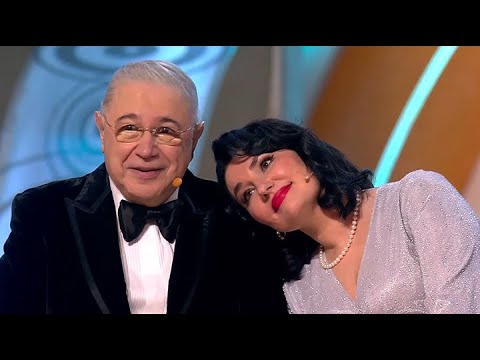 Видео: Сценка «Намёки» - Е.Петросян, О.Невежина (ПШ 44)