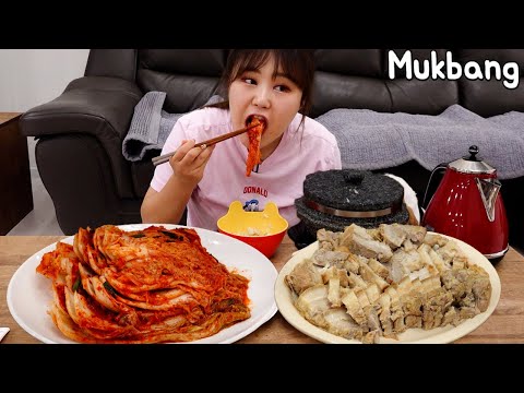 Видео: Mukbang | Приготовление кимчжан кимчи и его употребление с отварной свининой и устричным рисом.