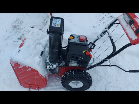 Видео: Снегоуборщик мтд 61 два месяца использования плюсы и минусы.