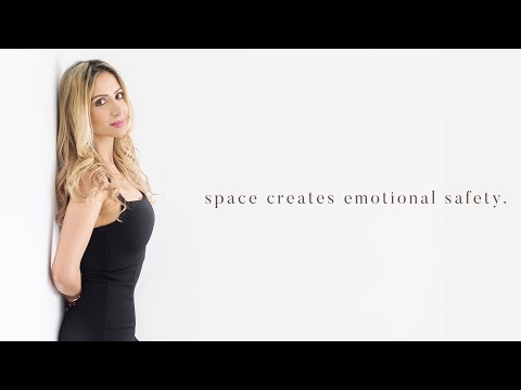 Видео: Почему, если дать мужчине личное пространство, он захочет тебя больше (секрет, о котором мужчины ...