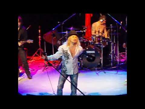 Видео: 12 мая 2010, Норильск, ГЦК, концерт Рондо, Иванов. Эпизоды, слабое качество.