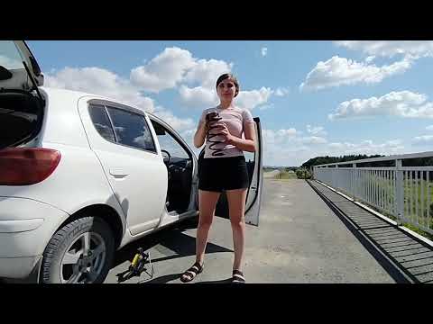 Видео: Замена задних пружин на Toyota Vitz