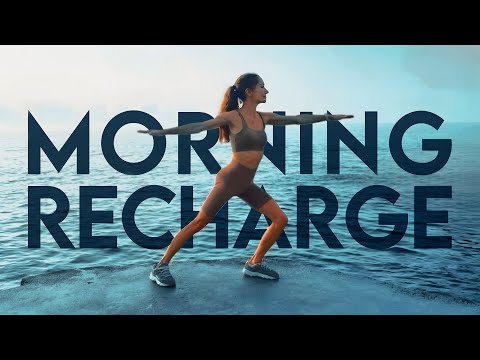 Видео: ENJOY YOUR MORNINGS WITH JULIE - 10 min morning recharge stretch workout / утренняя растяжка зарядка
