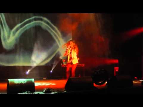 Видео: Нюша в Архангельске  Ты слишком сильный 4.03.14