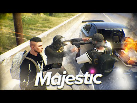 Видео: НОВАЯ МЕТА УГОНОК! КОПЫ ПОДРАЛИСЬ за ДЕВУШКУ в GTA RP / MAJESTIC RP