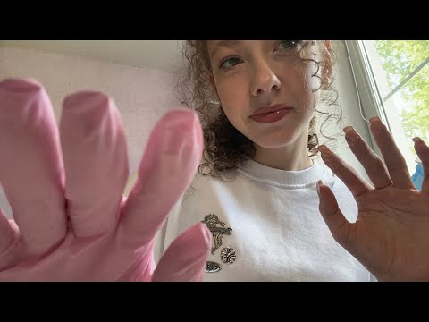 Видео: асмр быстрый массаж лица!! в перчатках и без + роллер!! 