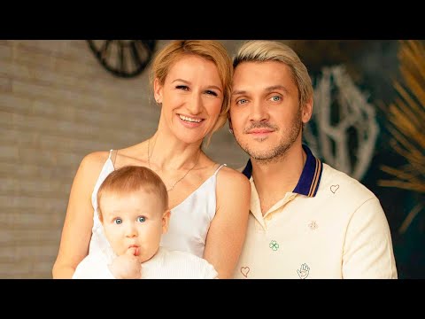 Видео: Татьяна Волосожар и Максим Траньков показали подросшего сына Теодора за играми дома