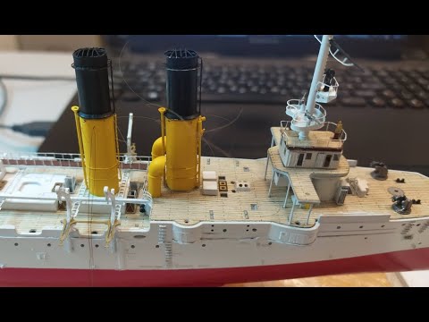 Видео: Крейсер Варяг Звезда 1:350. Часть 10. Установка мачт, изготовление прожекторов и раструбов