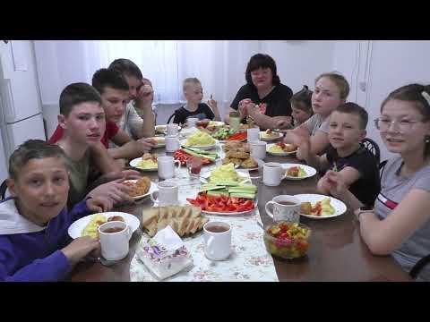 Видео: МУКБАНГ. Мы с огорода, уставшие