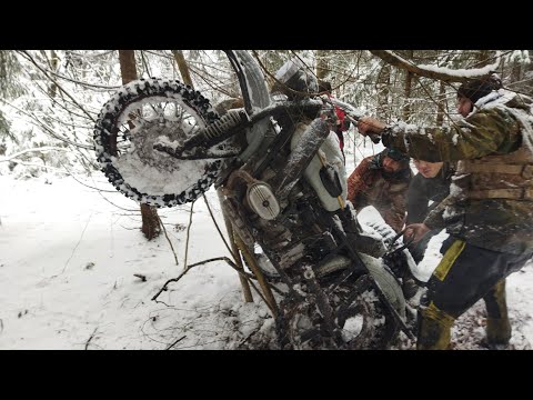 Видео: 18 мотоциклов!: Днепр и Урал! Снежный прохват!