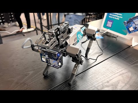 Видео: Демонстрация проектов Arduino Uno Q: робототехника, игры и искусственный интеллект