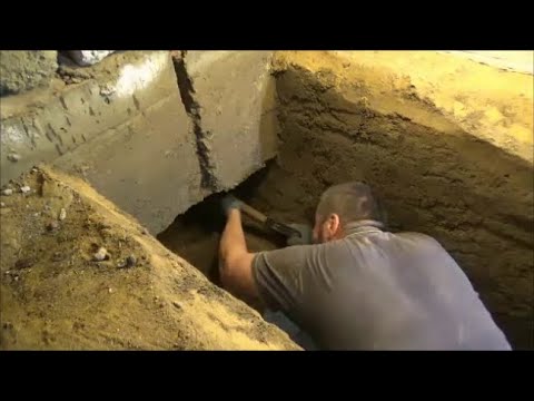 Видео: Первая опора под старый фундамент готова