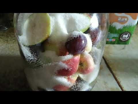 Видео: Ассорти из фруктов компот очень вкусно на зиму быстрый рецепт #compote #рецепты #recipes #Leirfn