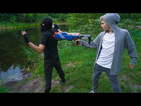 Видео: ЖЁСТКАЯ РАСПРАВА в лесу!!!Punished thieves in the forest !!!
